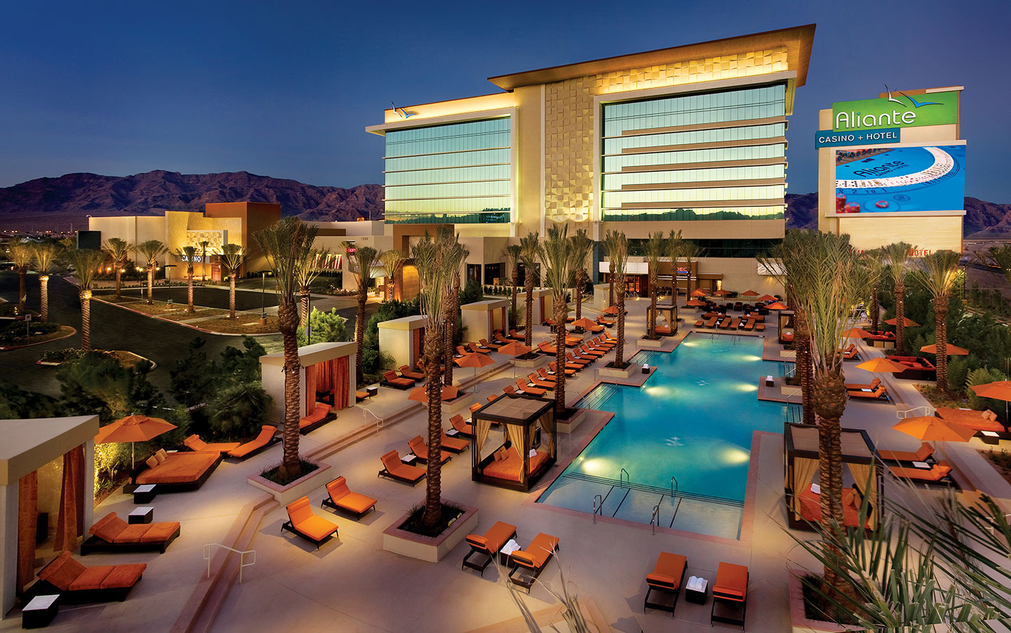 aliante exterior image